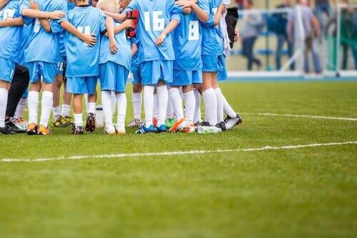 Psykologi i fodbold for unge