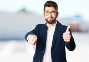 Dilemmaet med modstridende beskeder