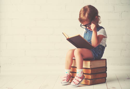 Forholdet mellem familielæsning og børns læseforståelse