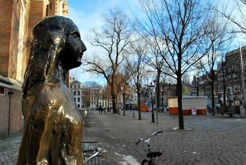 Statue af Anne Frank