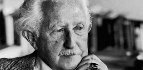 Der er mange fantastiske citater af Erik Erikson