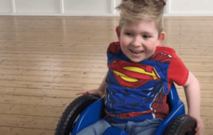 Noah Wall, historien om barnet med hjernevækst