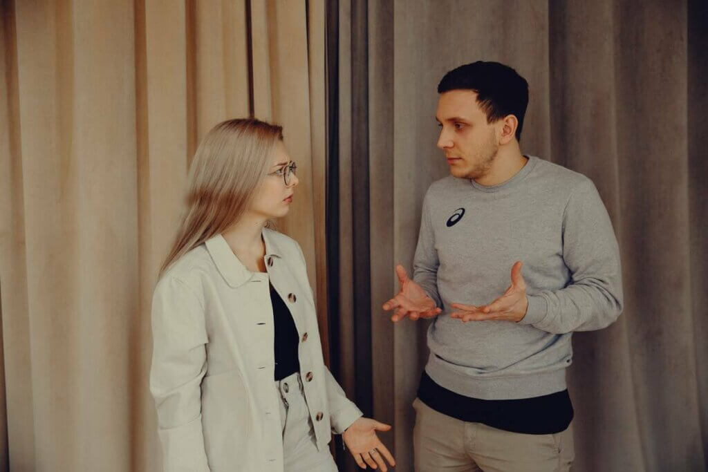 Par oplever advarselstegn i et forhold