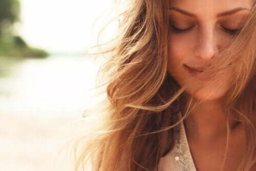 Smilende kvinder har anvendt PERMA modellen til at finde lykke