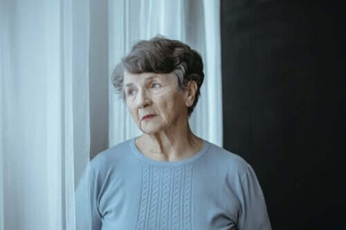 Kvinde med alzheimers