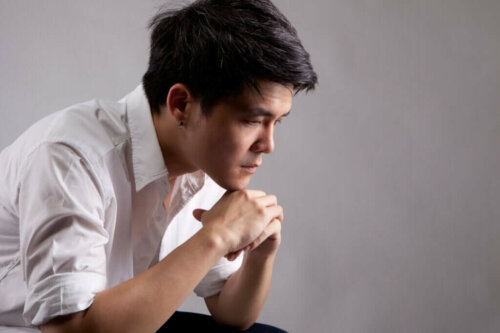 Stresset mand er bekymret