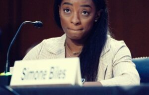 Simone Biles og andre gymnaster vidner om seksuelle overgreb
