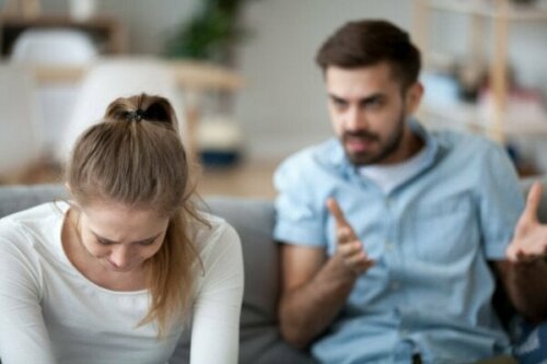Hvad skal du gøre, hvis din partner er verbalt aggressiv over for dig?