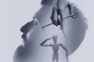 Dobbelttænkning: Manipulation og kreativitet