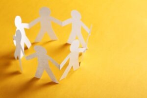 Samfundspsykologi - karakteristika og oprindelse