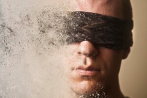 En undersøgelse af ekstremisme og dogmatisme