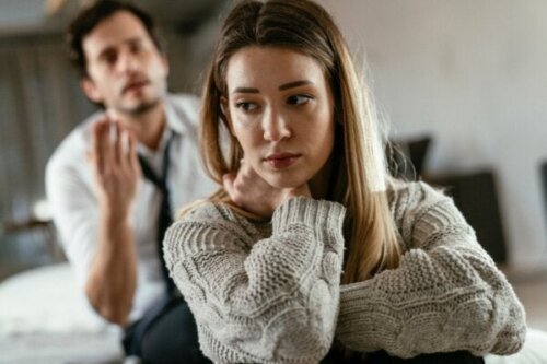 Hvorfor blive i et forhold, der gør dig ondt?