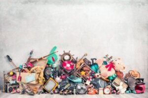 Forbindelsen mellem samlemani og ensomhed