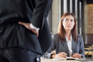 Sådan kan du se, om du er offer for mobning på arbejdspladsen