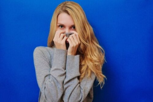 Oprindelsen af og formålet med latterliggørelse