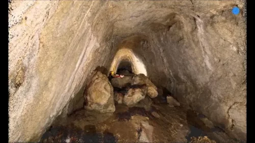 Gravsted i hule illustrerer historien om Neve
