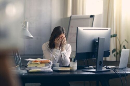 Hvordan påvirker mentale sundhedsproblemer arbejdspladsen?