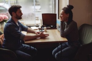 Syv myter om kemi mellem mennesker